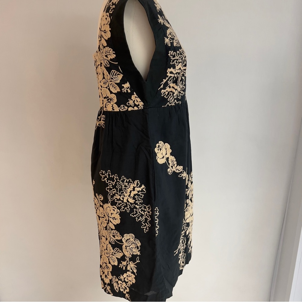 J. CREW Embroidered Shift Dress - Picture 3 of 8